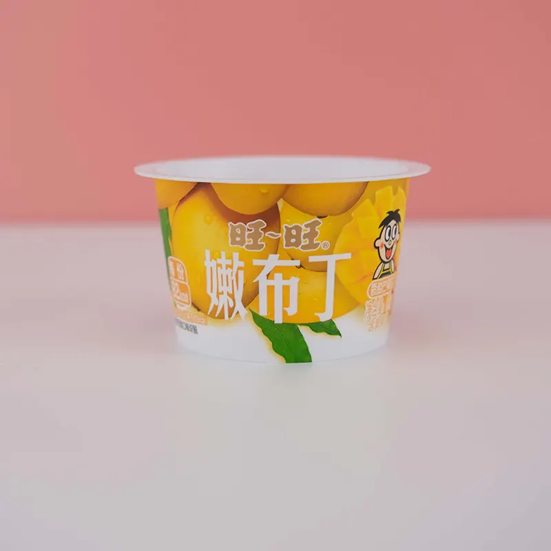 Tazza per yogurt in PP stampata ad iniezione con etichetta IML